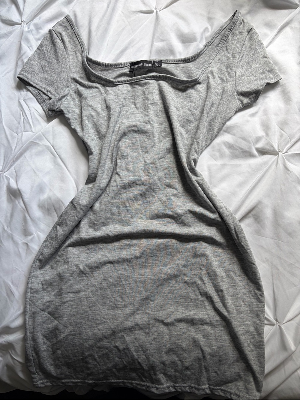 The Perfect Basics Women's Gray Scoop Neck Tee